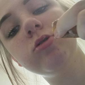 Meet your Posher, Max